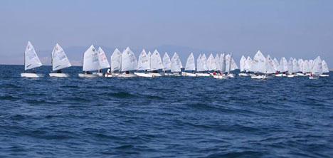 urla-uluslararasi-optimist-yelken-yarislari.jpg