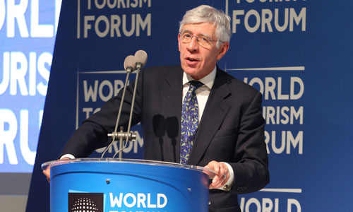 world-tourism-forum,-david-miliband-ve--jack-straw,51.jpg